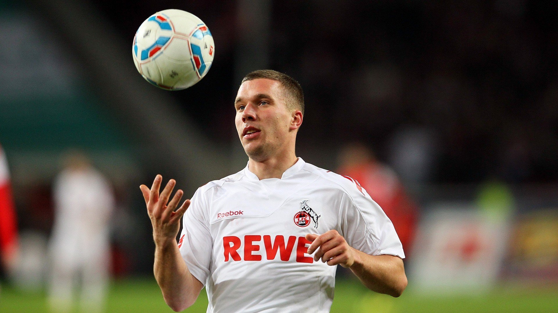 jiuyou.com-瑞典队战术：如何在激烈比赛中保持冷静，瑞典队的打法